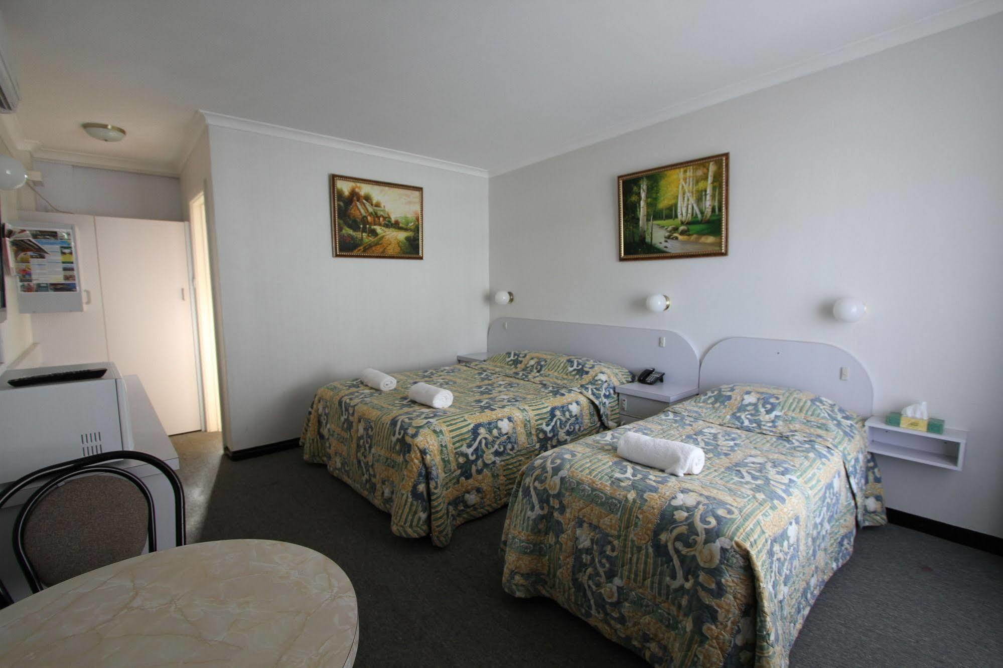 Queanbeyan Motel Экстерьер фото